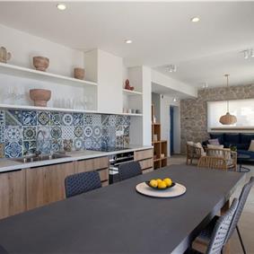 3 bedroom villa with pool & sea views, near Palaiokastrítsa, sleeps 6